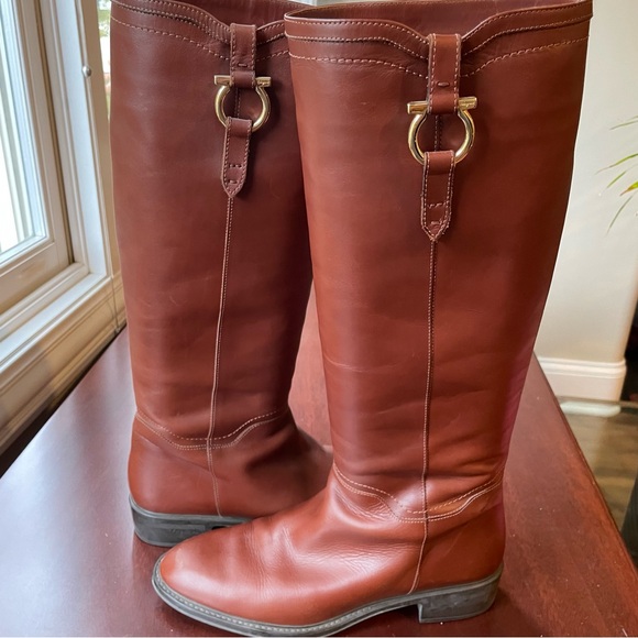 Salvatore Ferragamo Women’s Tall Brown Leather Riding Boots Size 10B - Picture 2 of 12